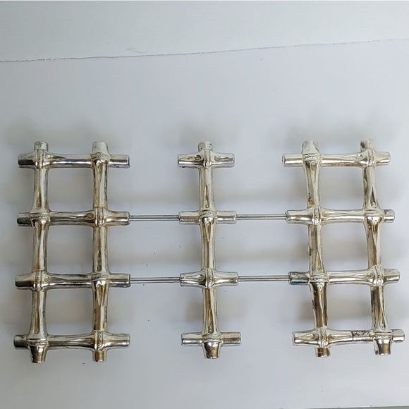 Leonard Trivet Signed Silver Plate - Picture 6 of 6